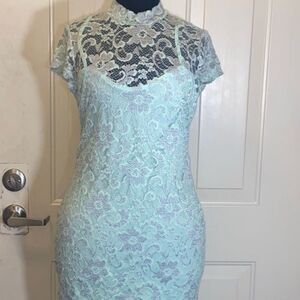4/$30 No Boundaries Lace Junior Dresses Size L (11-13)